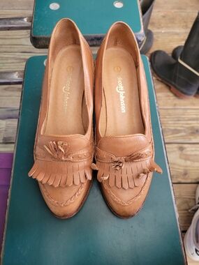vintage Endicott Johnson tan leather kiltie tassel loafers